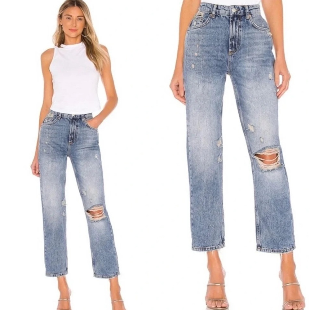 We The Free Dakota Distressed Medium Wash Straight Leg Jeans High Rise Size 28